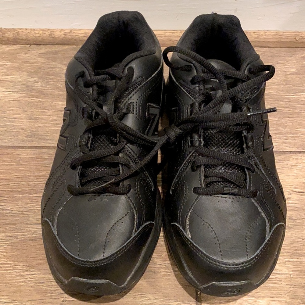 New Balances size 8.5 color black